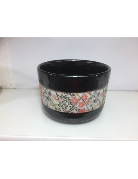 Tazza matcha nera con banda floreale diam. 11,5 cm e h. 6,0 cm